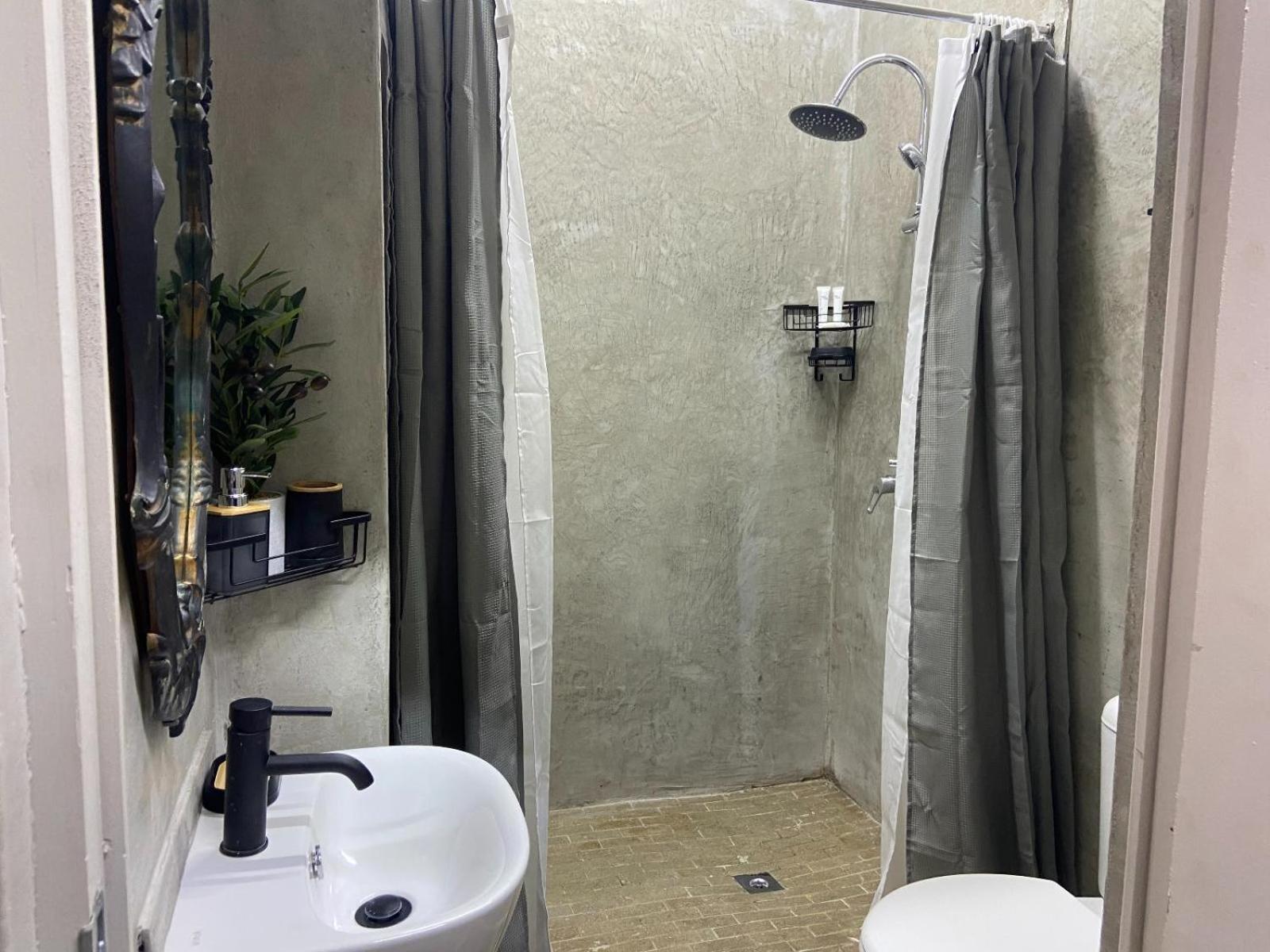 Aloe Guesthouse Клерксдорп Екстериор снимка